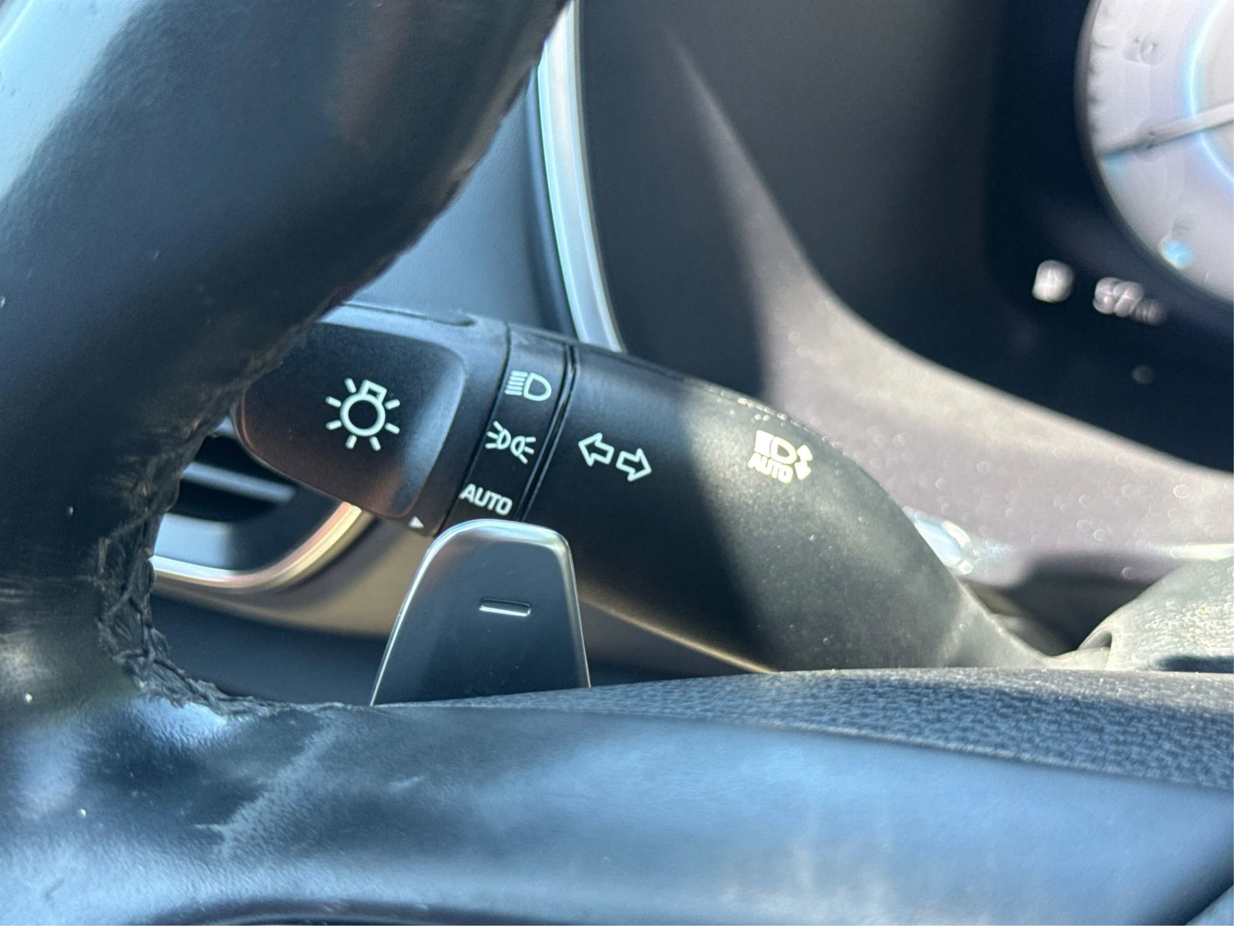 Used 2021 Hyundai Santa Fe Limited AWD/4WD image 17