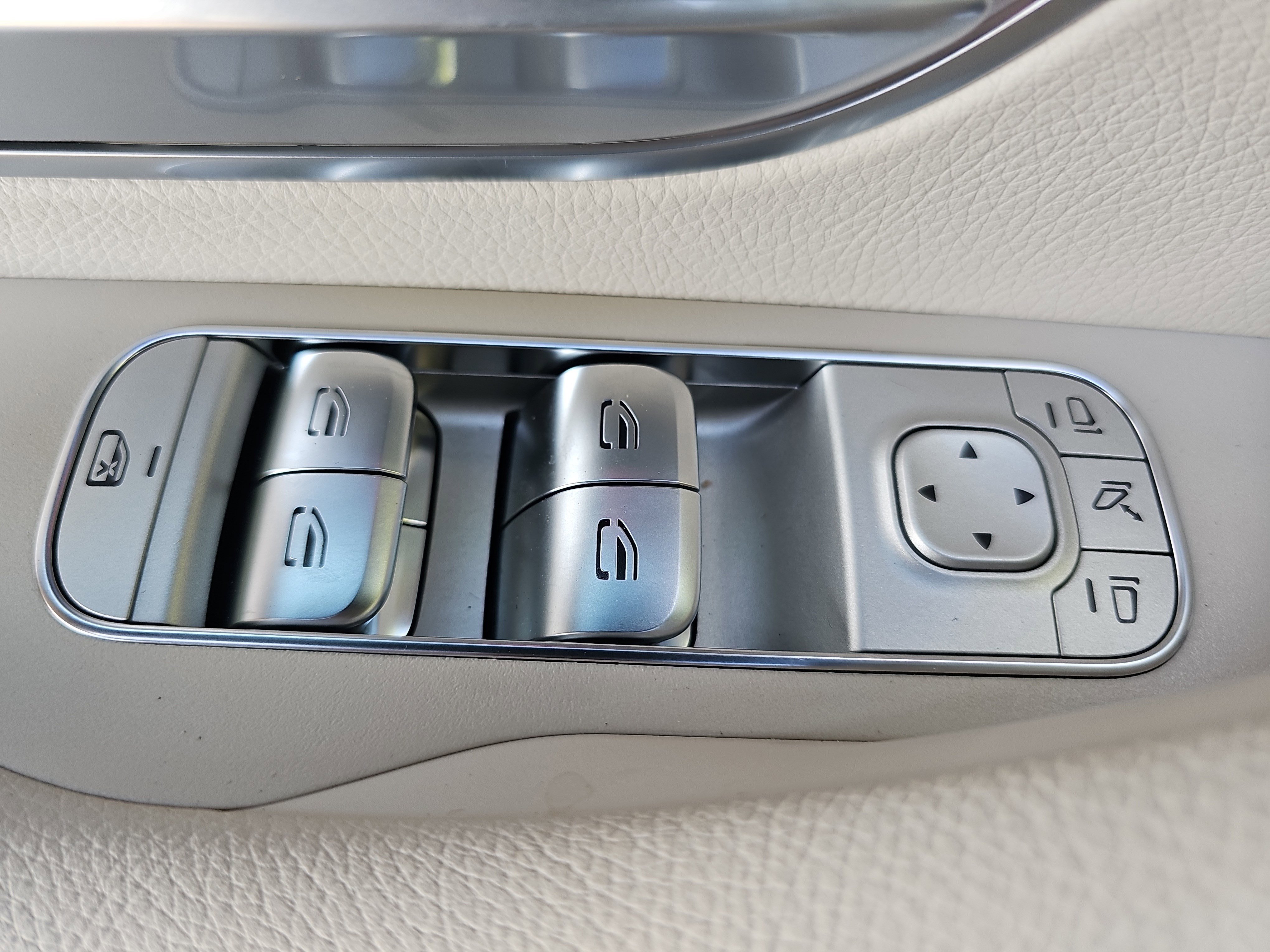 Certified 2026 Mercedes-Benz GLE 350 4MATIC image 28