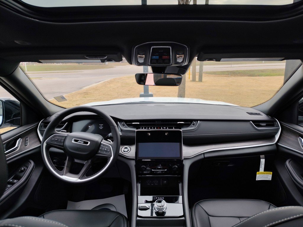 New 2025 Jeep Grand Cherokee Limited AWD/4WD image 34