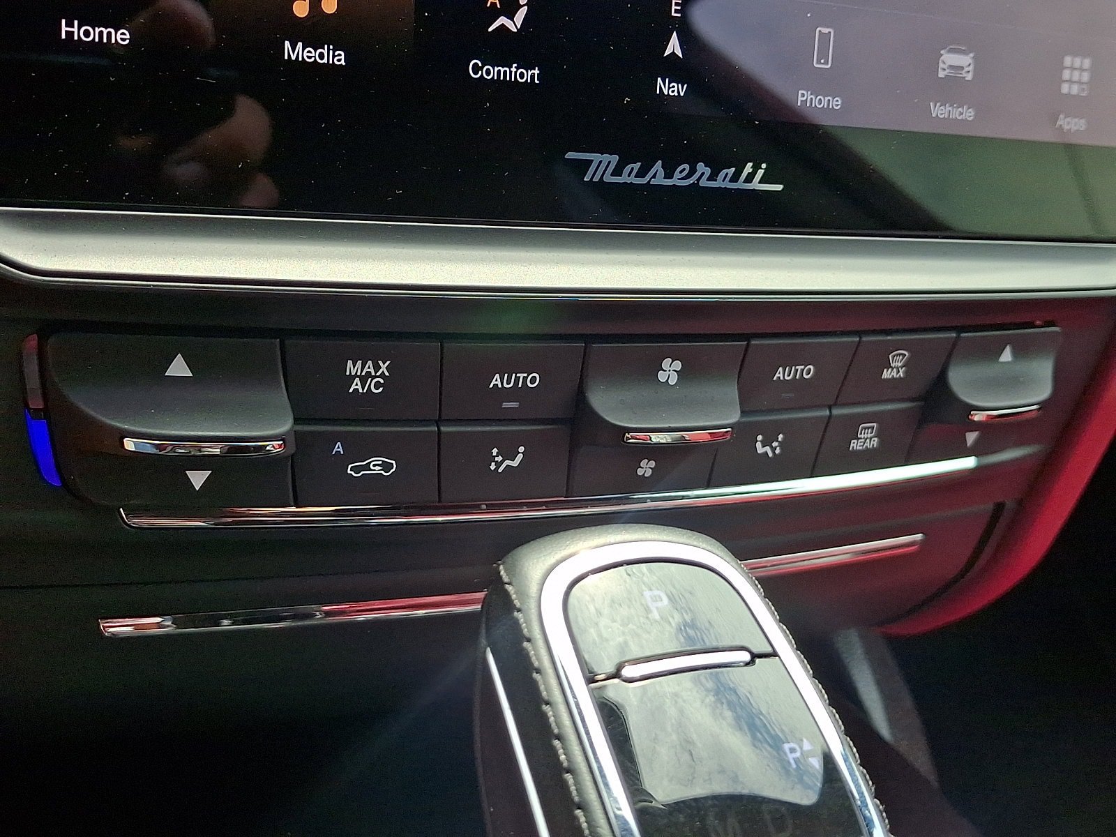 Certified 2023 Maserati Quattroporte Modena Q4 AWD/4WD image 33