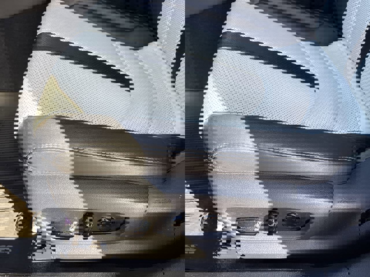 Used 2022 Lexus ES 350 F Sport image 16