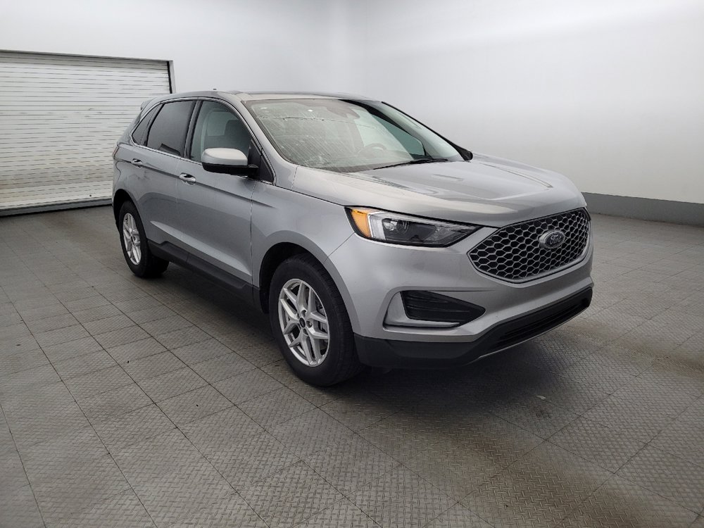 Used 2024 Ford Edge SEL image 13