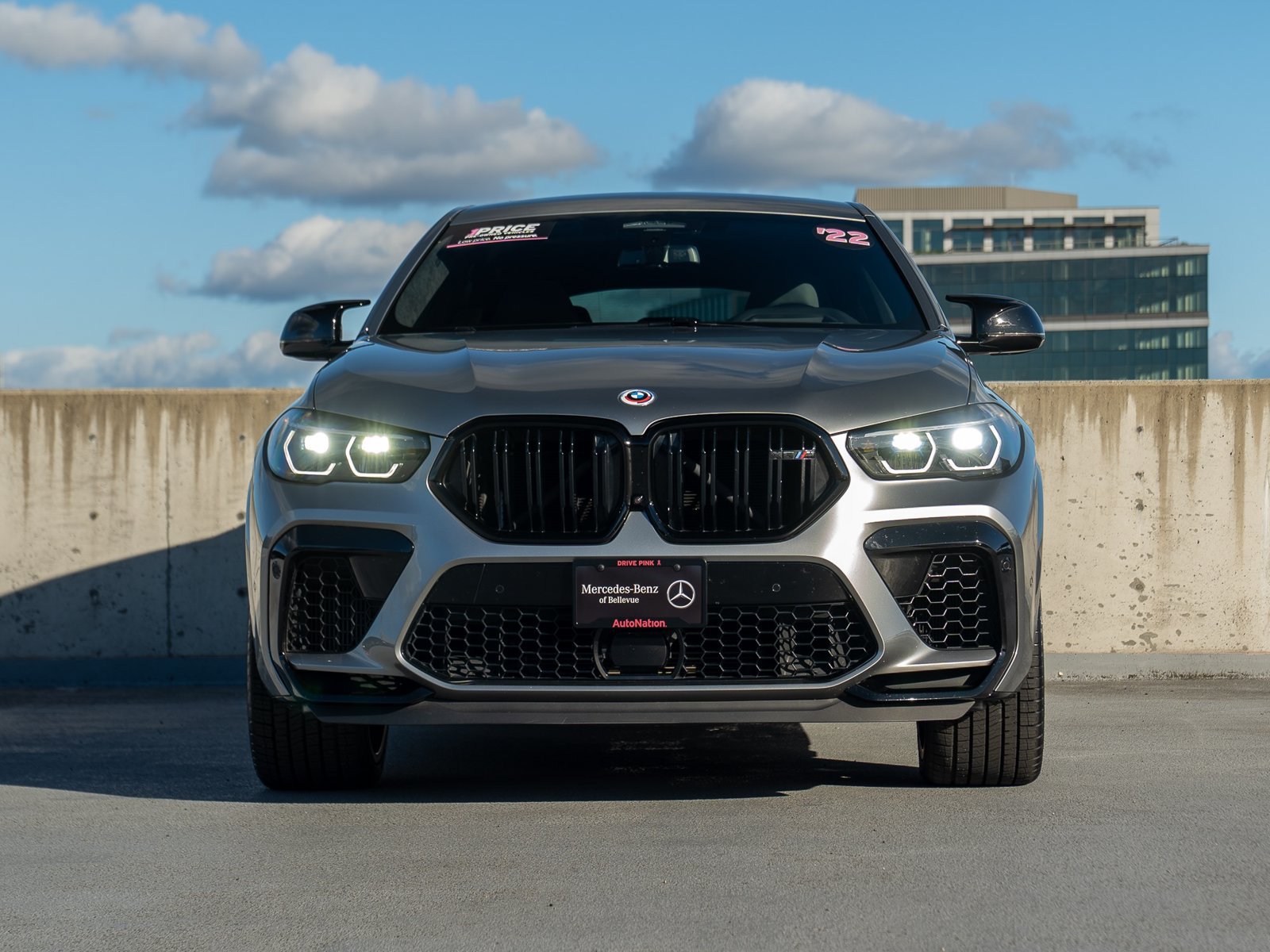 Used 2022 BMW X6 M w/ Competition Package AWD/4WD image 2