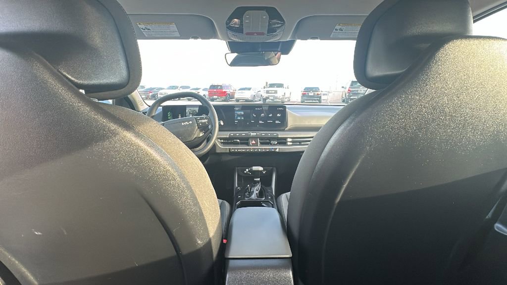 Used 2025 Kia K4 LXS FWD image 29