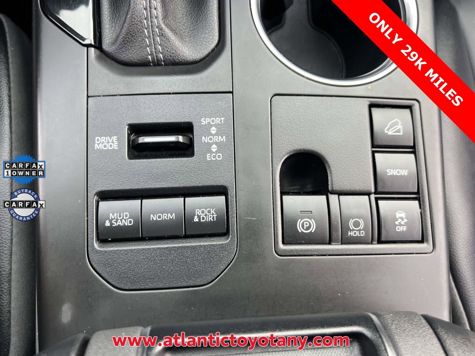 Used 2023 Toyota Highlander XLE AWD/4WD image 29