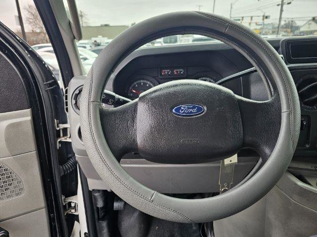 Used 2012 Ford E-450 and Econoline 450 Super Duty image 9