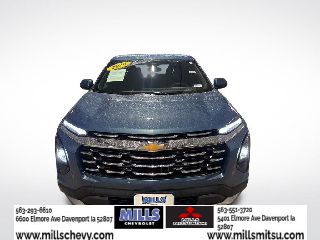 Used 2026 Chevrolet Equinox LT FWD image 2