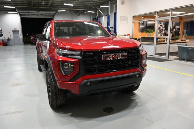 New 2026 GMC Canyon Elevation w/ Convenience Package image 3