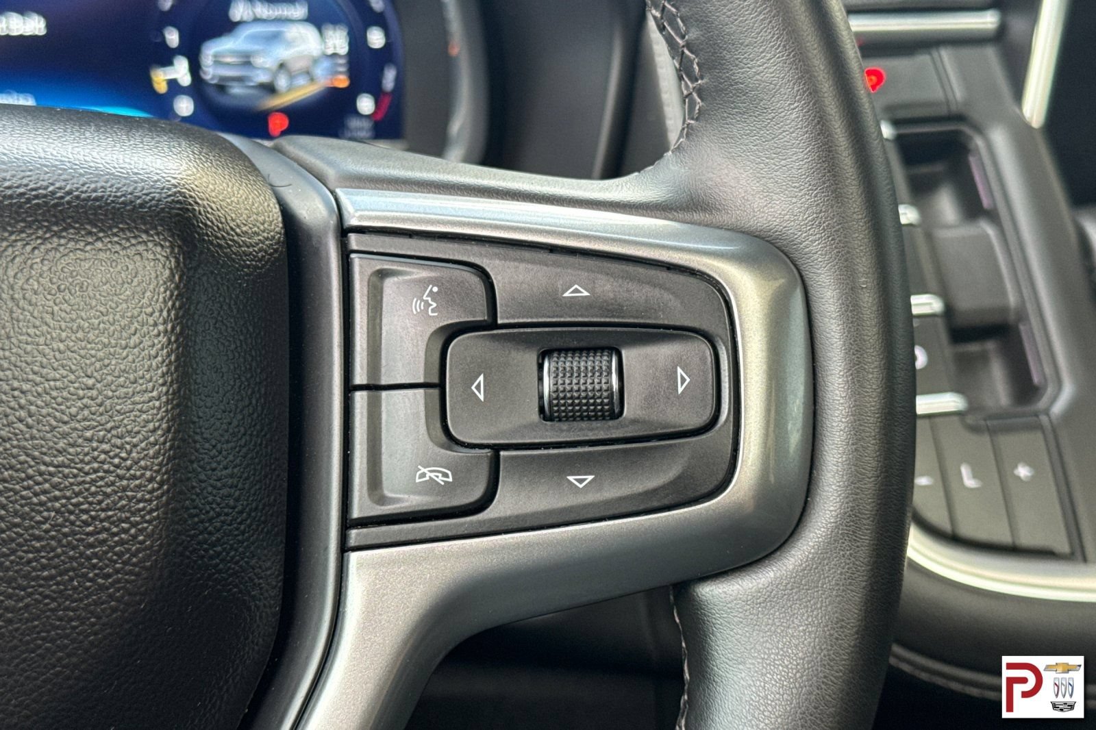 Certified 2023 Chevrolet Suburban Z71 w/ Z71 Off-Road Package AWD/4WD image 30