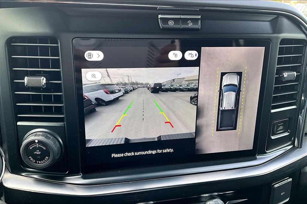 New 2026 Ford F250 Lariat w/ Black Appearance Package image 22