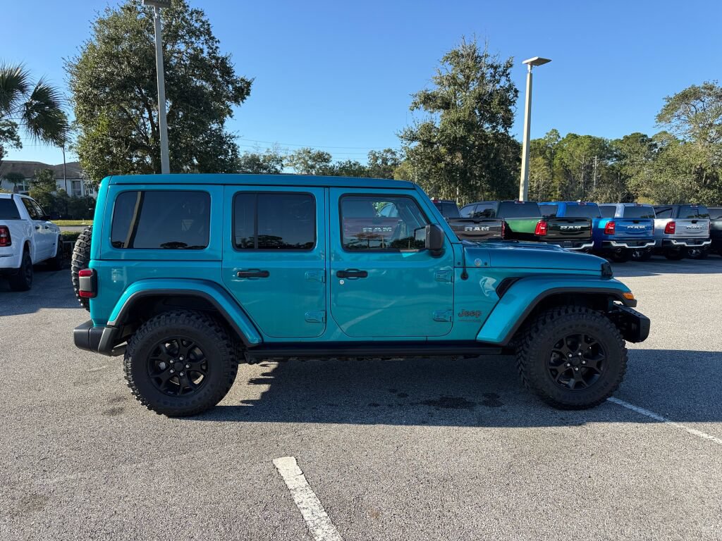 Used 2019 Jeep Wrangler Unlimited Sahara w/ Quick Order Package 24M Moab AWD/4WD image 2