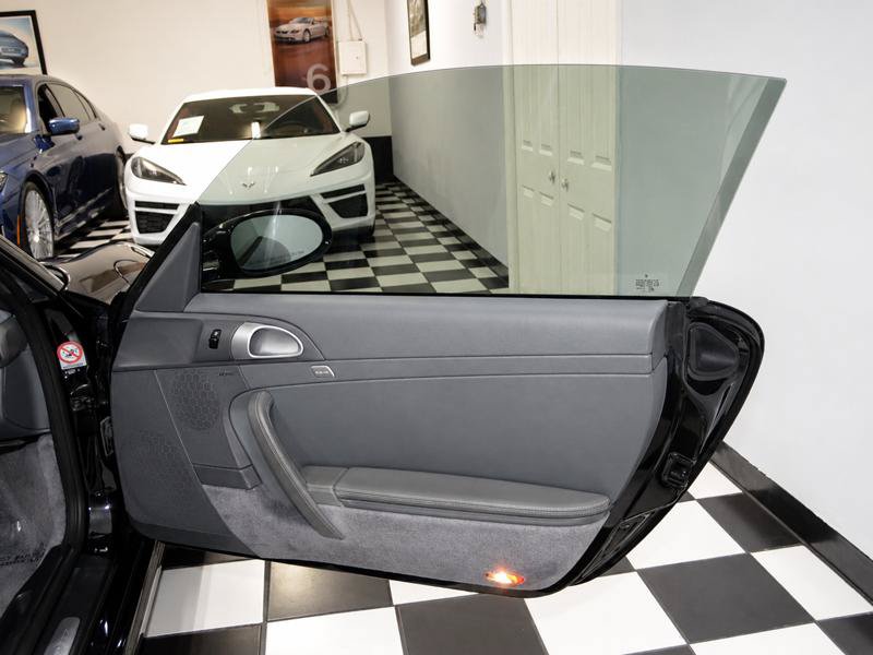 Used 2006 Porsche 911 Carrera RWD image 22
