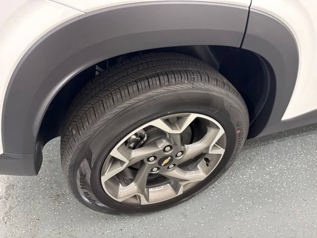 New 2026 Chevrolet Trax LT FWD image 9