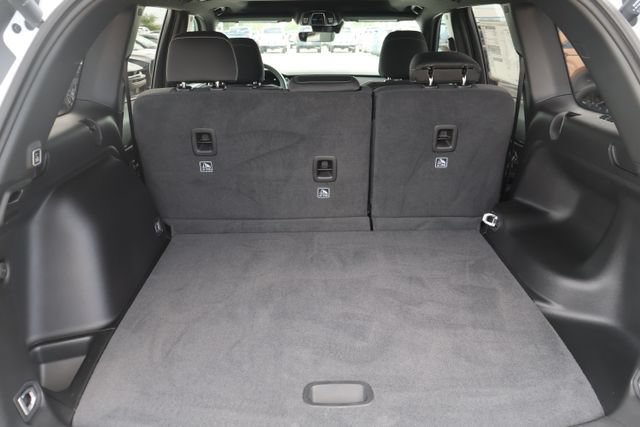 New 2026 Jeep Grand Cherokee Laredo X RWD image 7