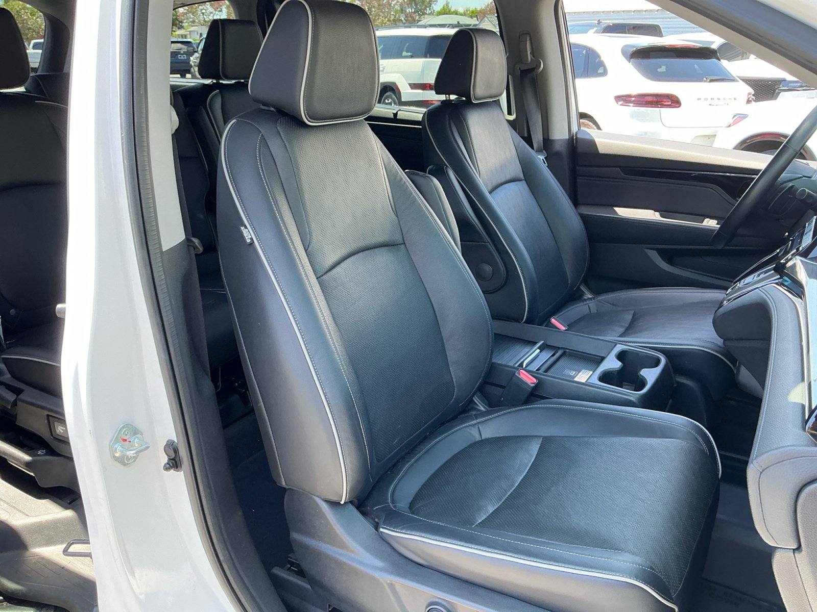 Used 2023 Honda Odyssey Elite image 20