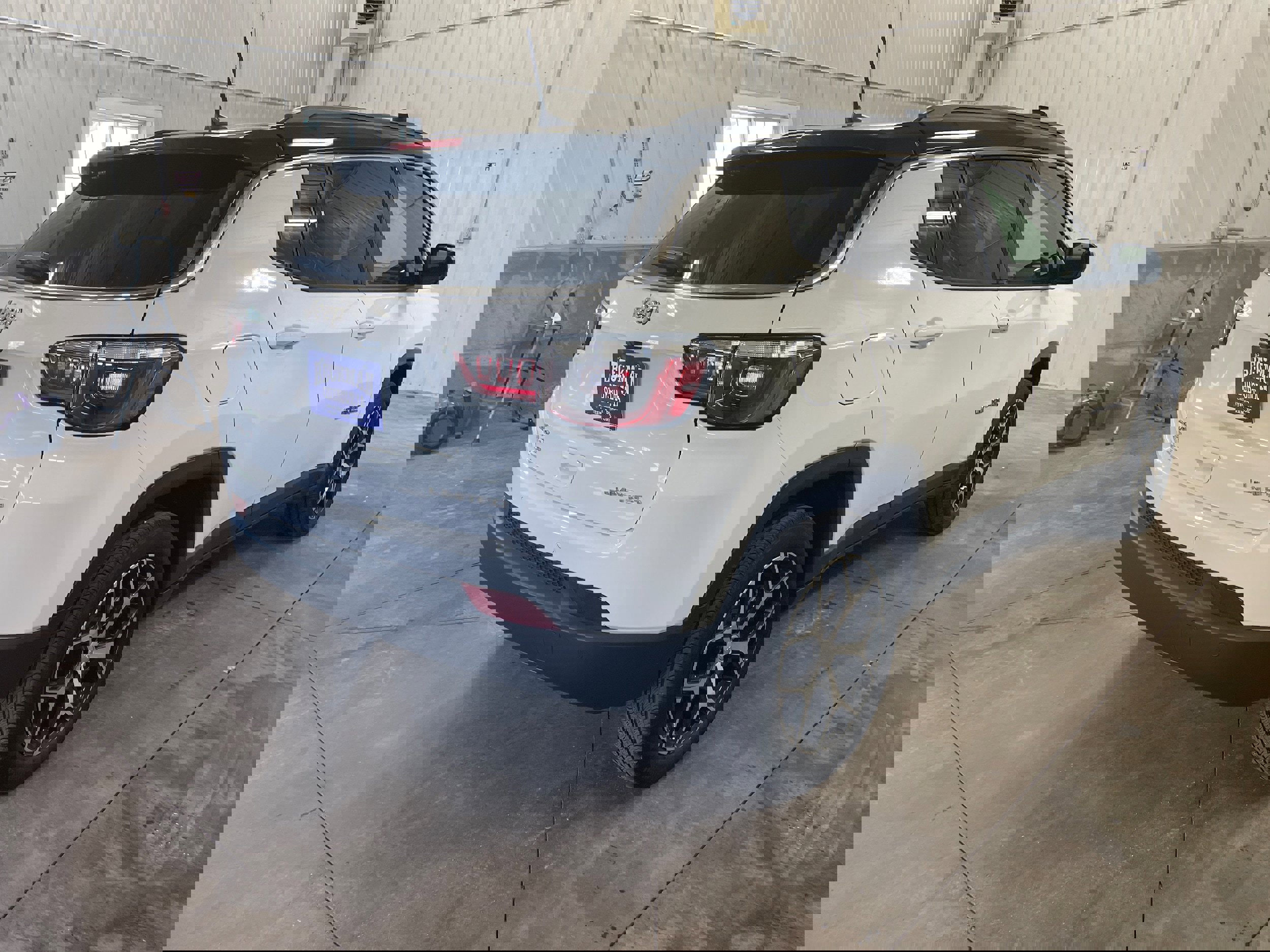 Used 2024 Jeep Compass Limited image 5