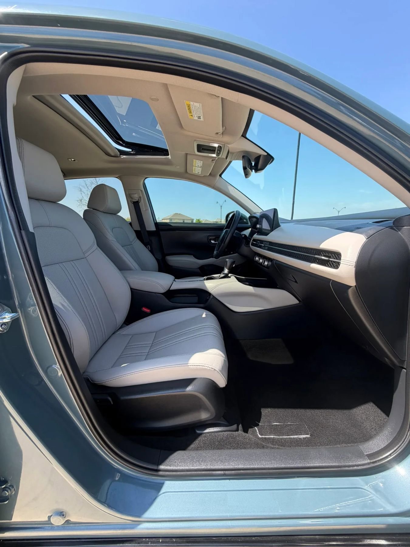 Used 2025 Honda HR-V EX-L image 32