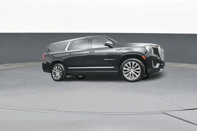 Used 2021 GMC Yukon XL Denali w/ Denali Premium Package image 54