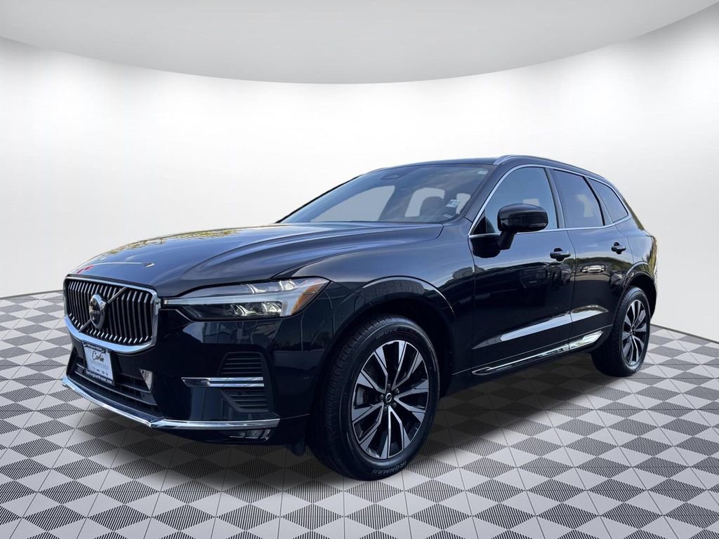 Used 2023 Volvo XC60 B5 Plus AWD/4WD image 3