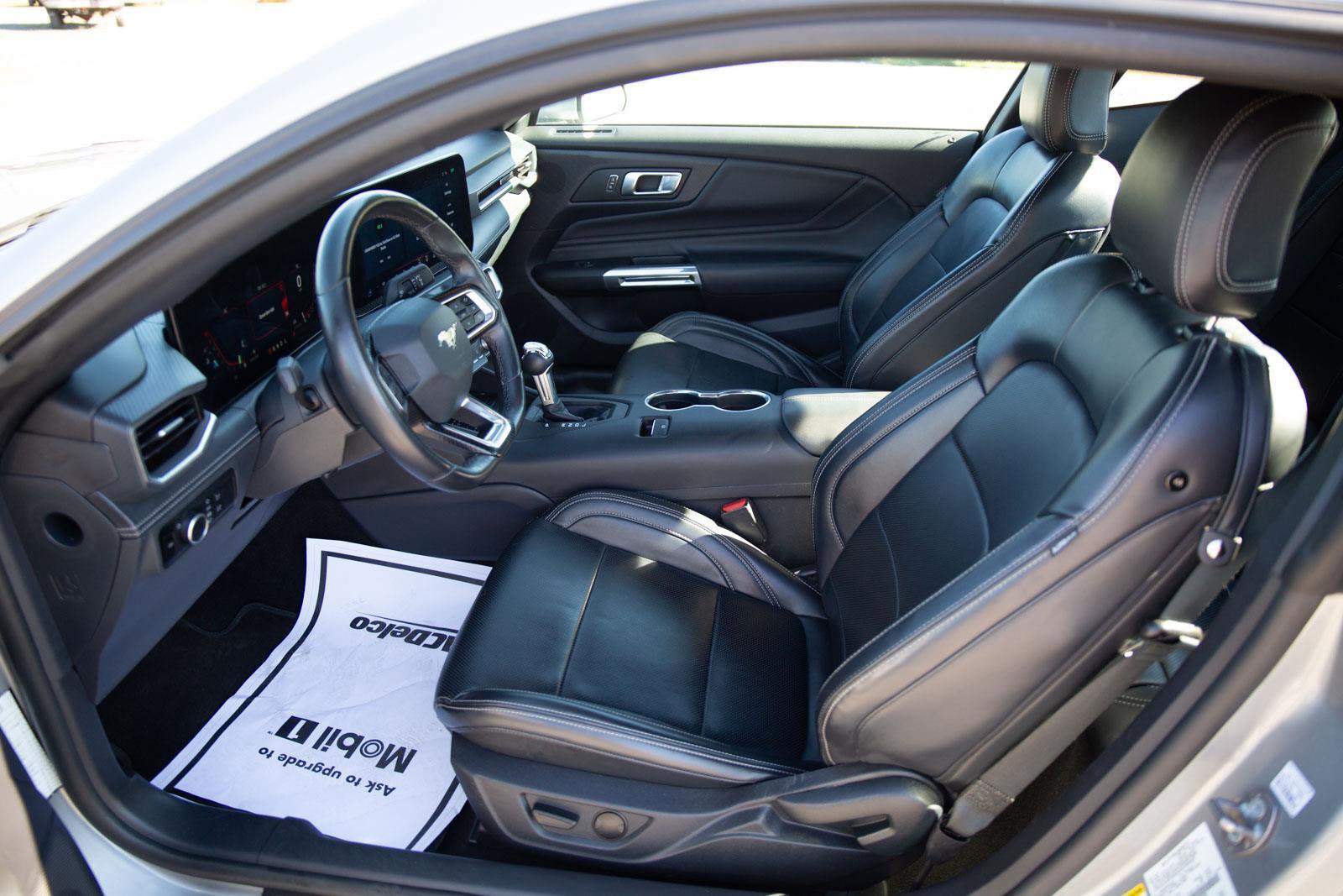 Used 2024 Ford Mustang Premium image 9