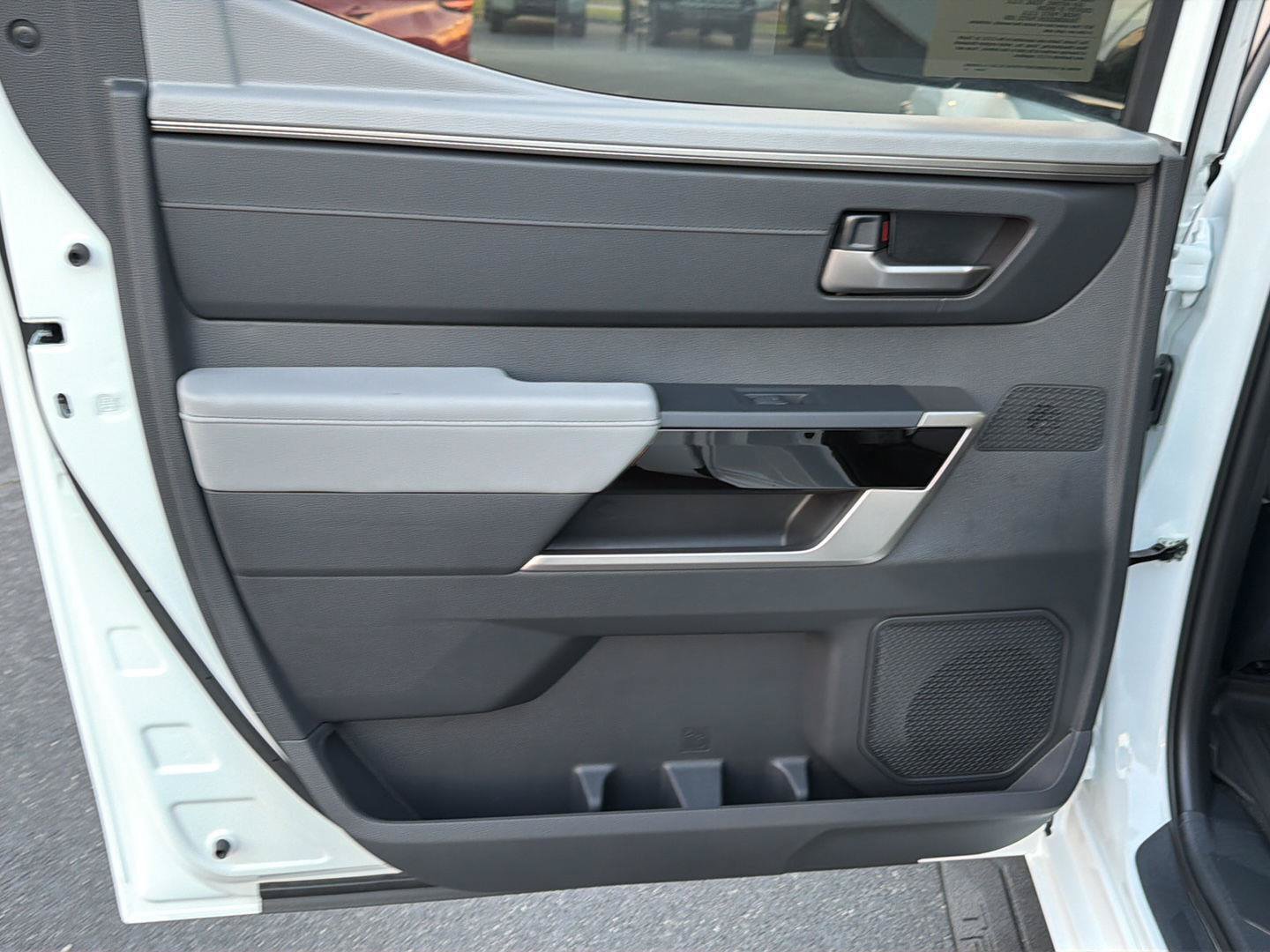New 2026 Toyota Tundra Limited AWD/4WD image 17