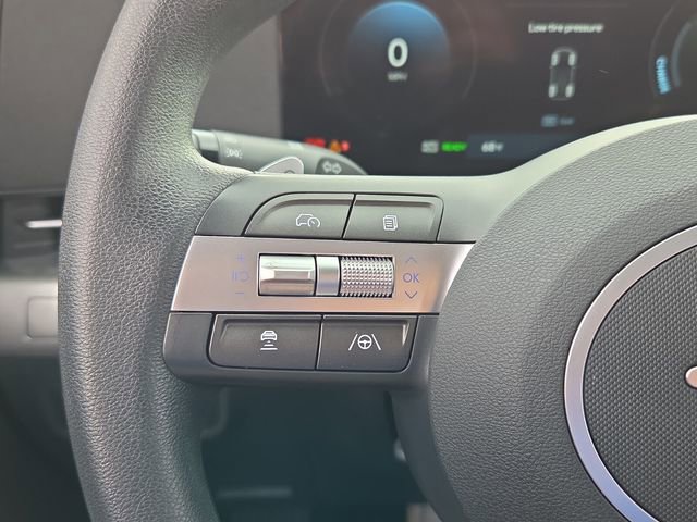 Used 2025 Hyundai Kona SE image 24