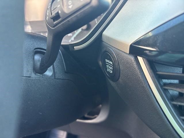 Used 2022 Ford Escape SE FWD image 20