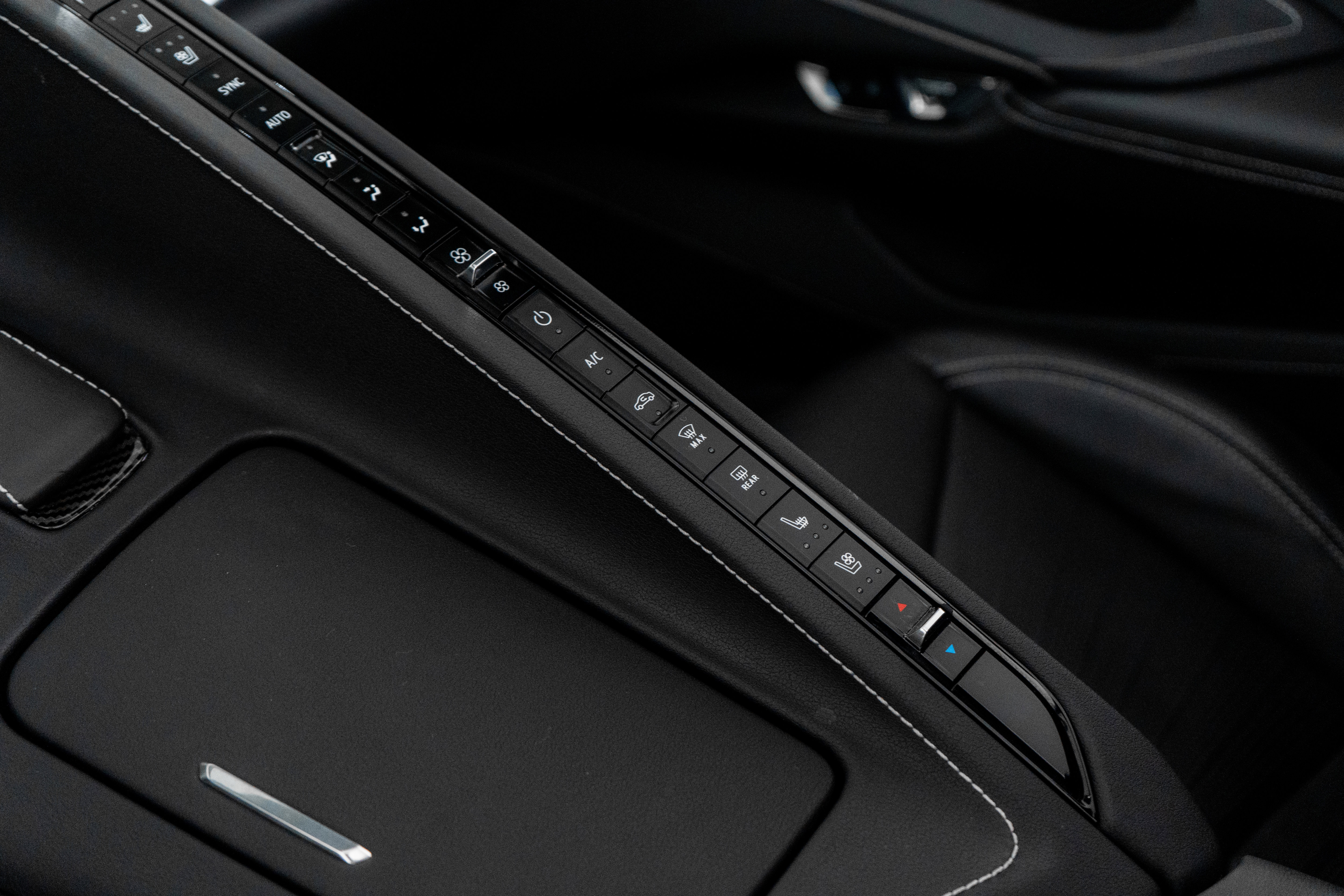 Used 2020 Chevrolet Corvette Stingray Preferred Cpe w/ 2LT image 36