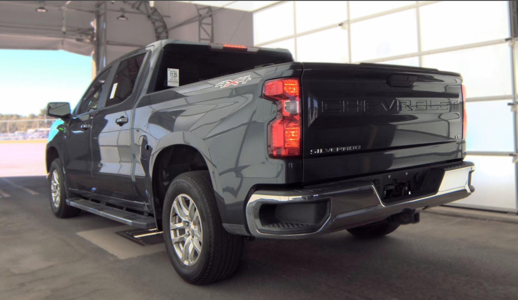 Used 2019 Chevrolet Silverado 1500 LT w/ All-Star Edition AWD/4WD image 7
