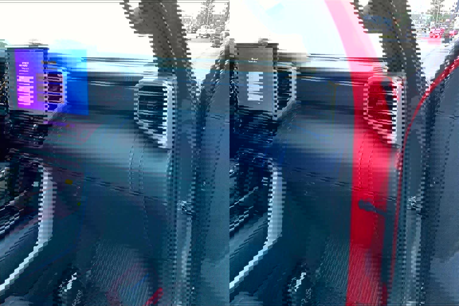 Used 2022 Toyota Tundra Platinum w/ Advanced Package image 18