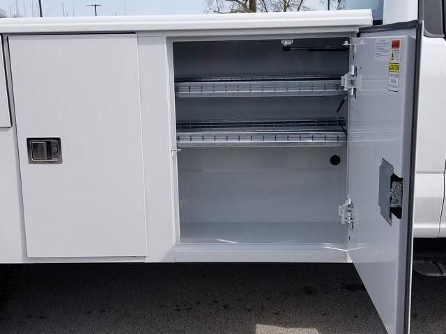 New 2025 Ford F350 XL w/ XL Chrome Package image 10