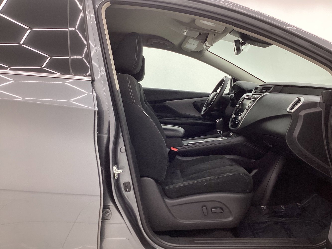 Used 2020 Nissan Murano SV image 15