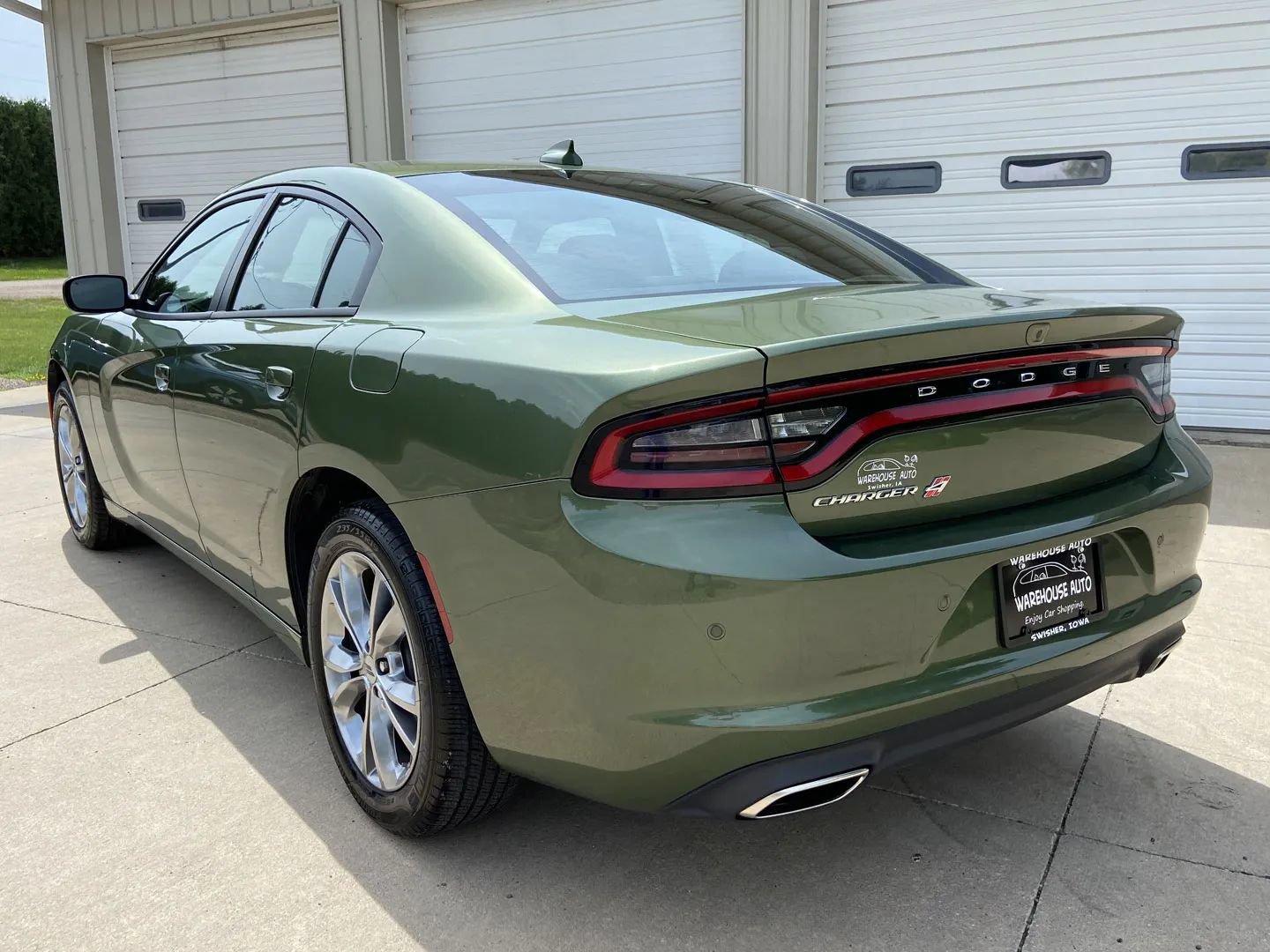 Used 2023 Dodge Charger SXT AWD/4WD image 5