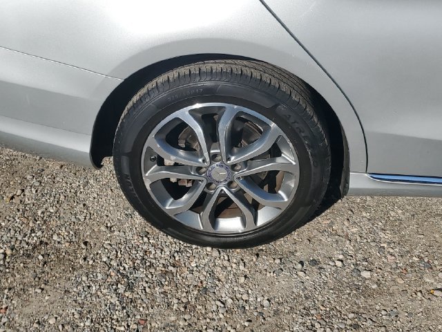 Used 2015 Mercedes-Benz C 300 4MATIC Sedan image 5