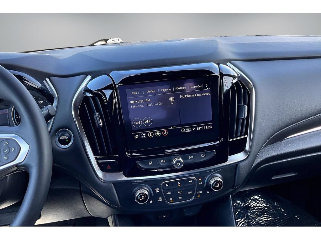 Used 2023 Chevrolet Traverse LT FWD image 9