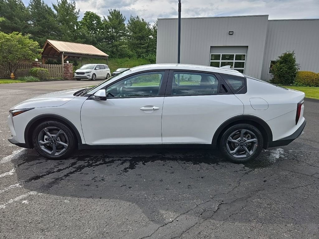 Certified 2025 Kia K4 FWD image 6