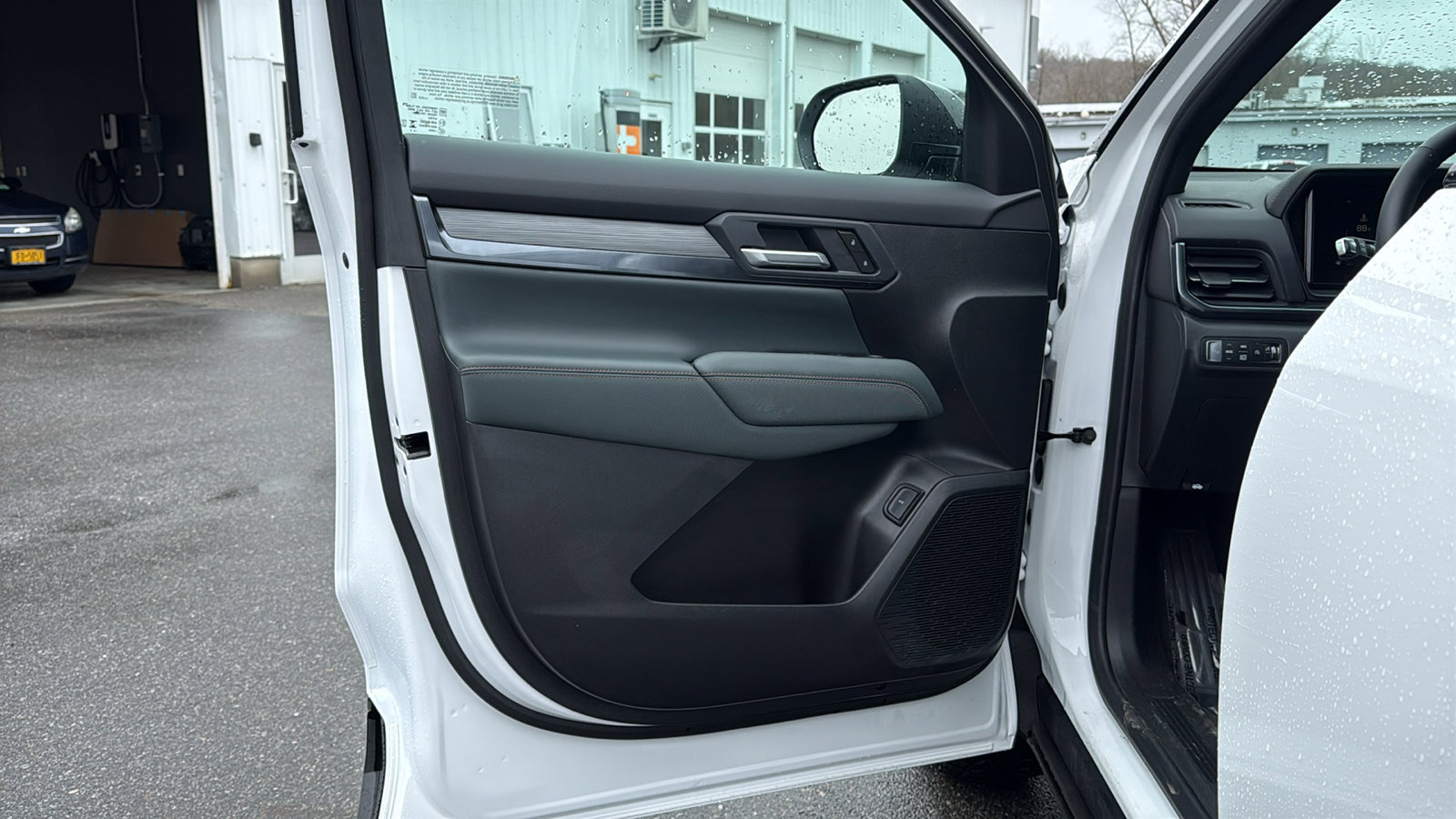 Used 2026 GMC Terrain AT4 w/ Technology Package II image 12