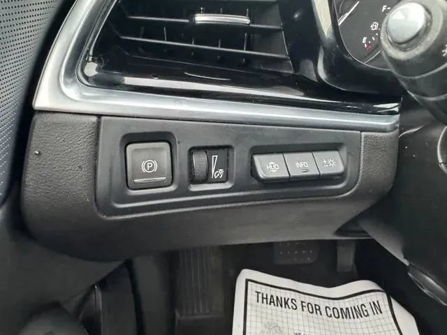 Used 2024 Cadillac XT6 Premium Luxury w/ Technology Package AWD/4WD image 25
