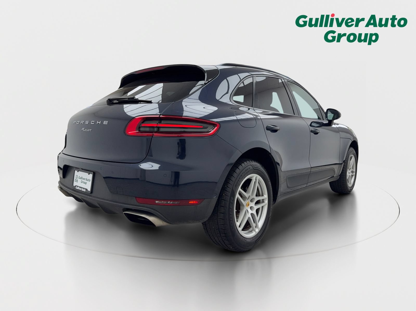 Used 2018 Porsche Macan AWD/4WD image 8