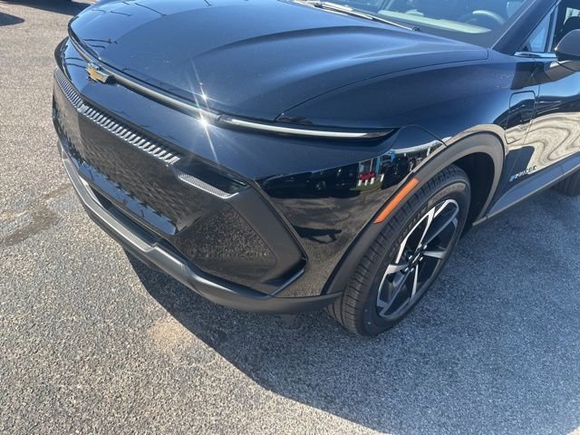 New 2026 Chevrolet Equinox EV LT image 9