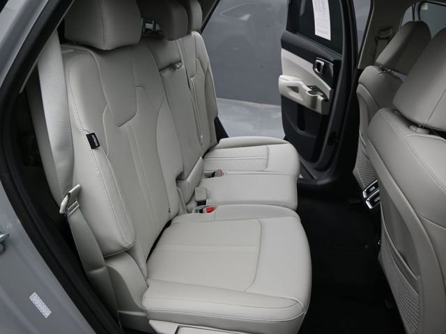 Used 2025 Kia Sorento S w/ Panoramic Sunroof Package FWD image 15