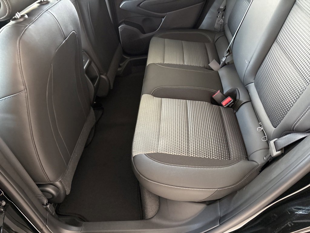 New 2025 Chevrolet Trax LT w/ Sunroof Package image 22