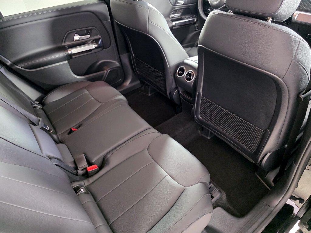 Certified 2025 Mercedes-Benz GLB 250 image 26