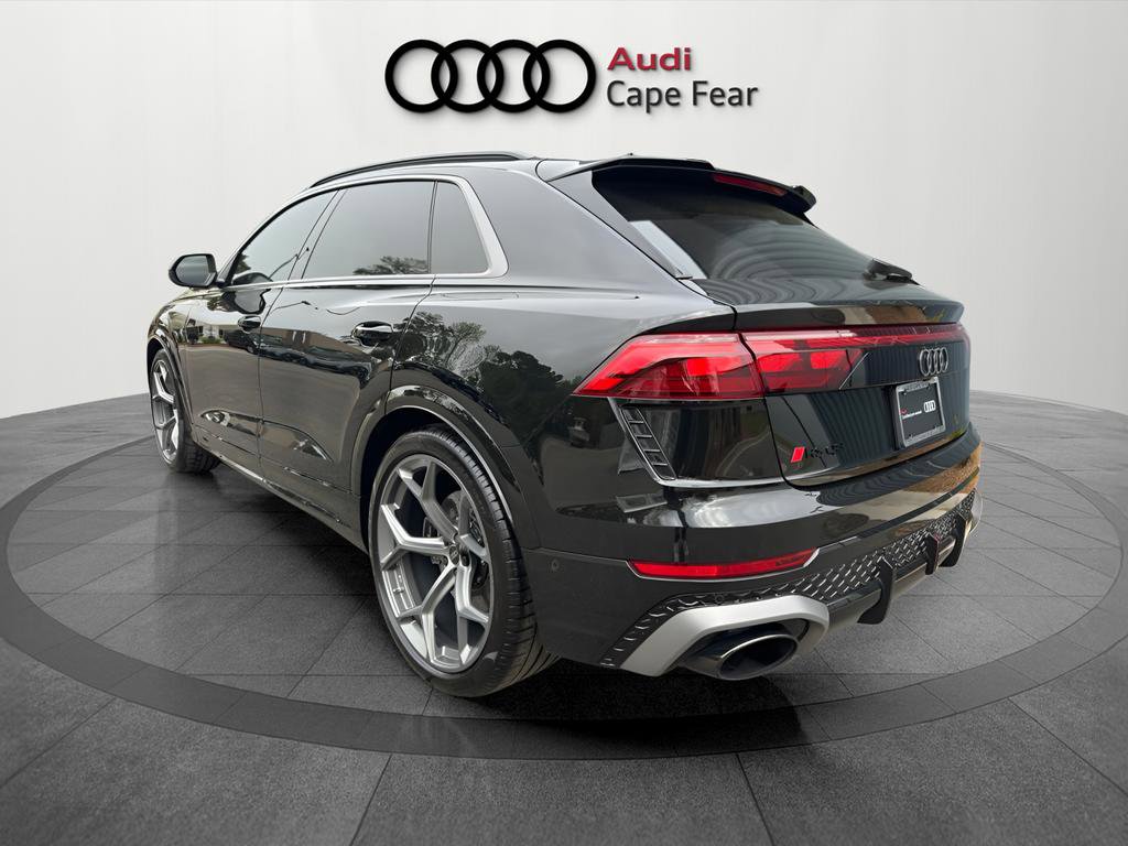 Certified 2025 Audi RS Q8 performance image 3