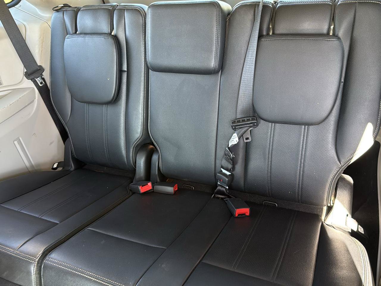 Used 2014 Chrysler Town & Country Touring-L FWD image 23