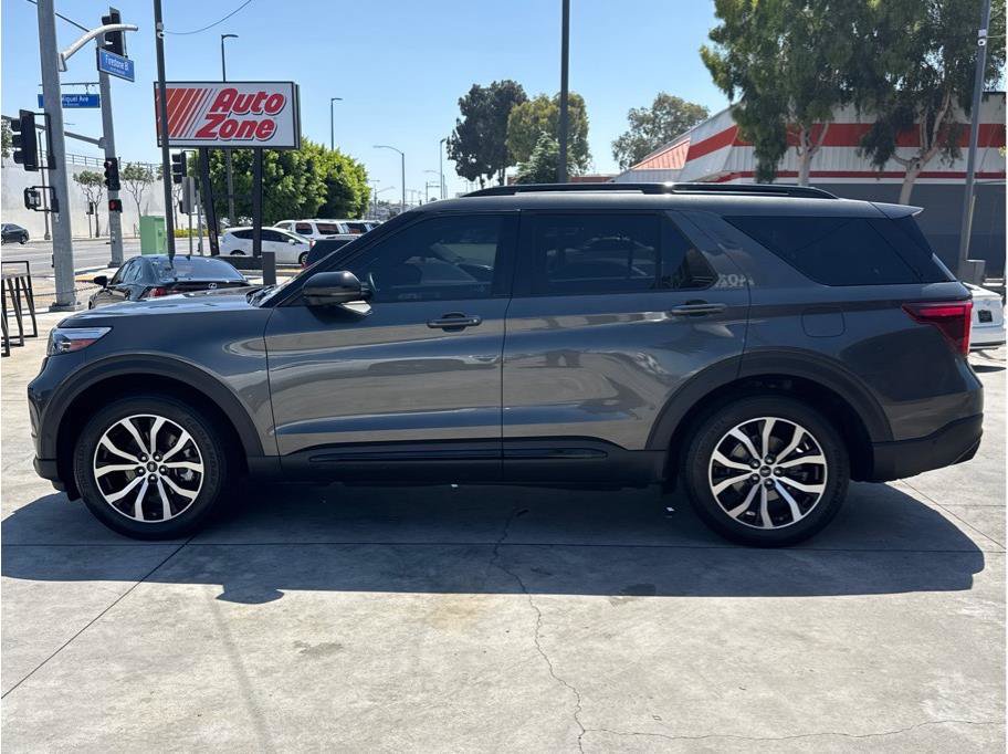 Used 2020 Ford Explorer ST w/ Premium Technology Package AWD/4WD image 4