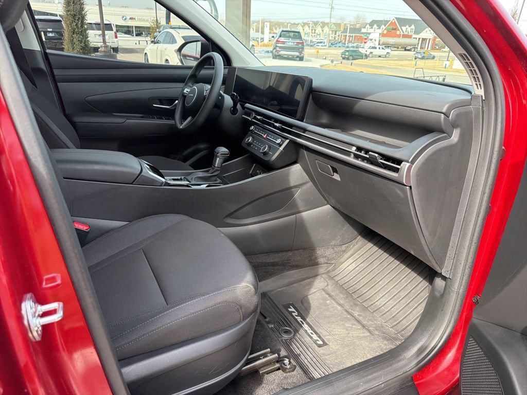 Certified 2026 Hyundai Tucson SE FWD image 13