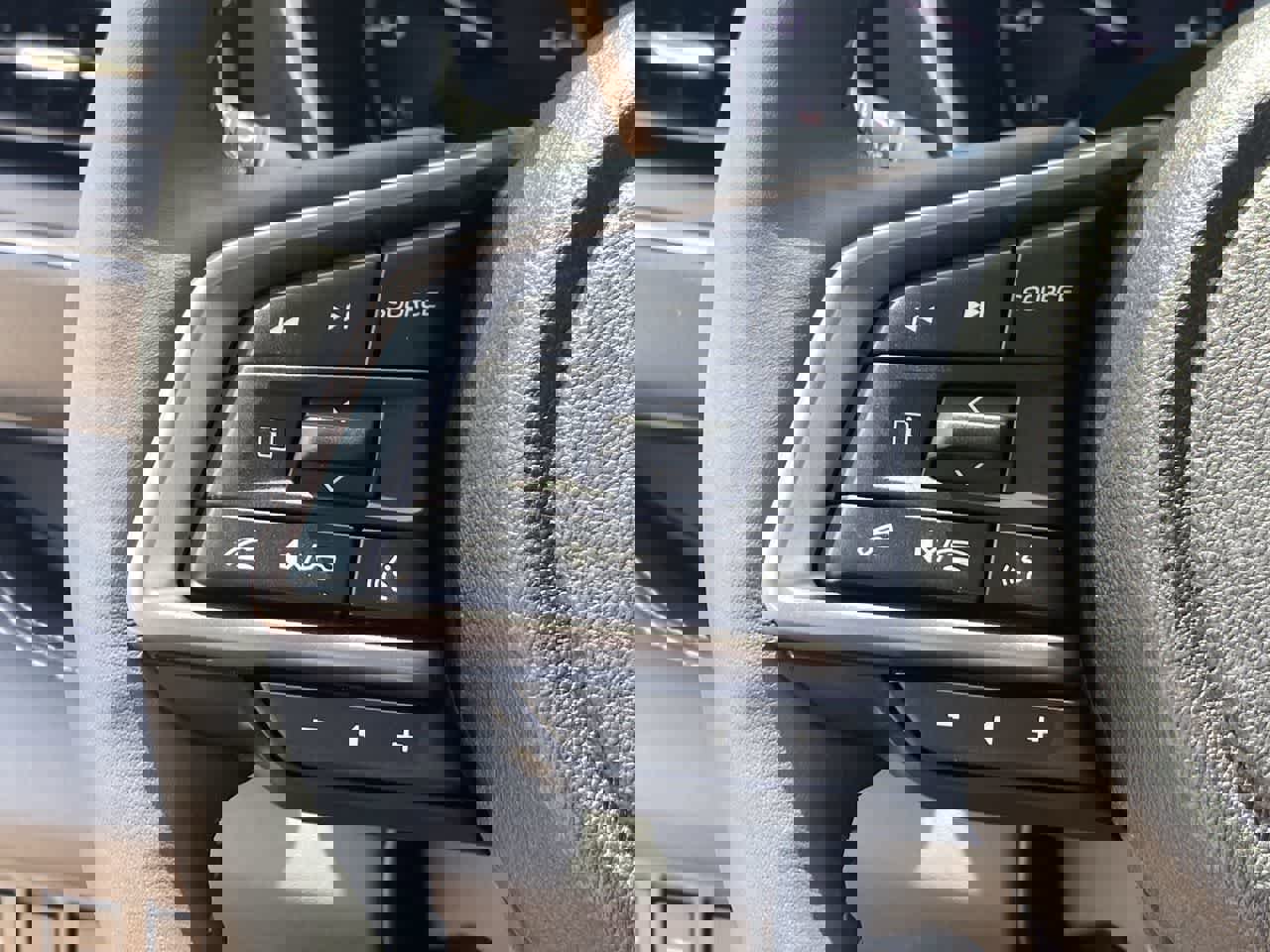 Used 2025 Subaru Ascent Touring image 22