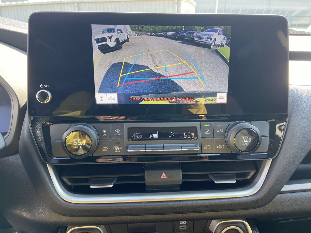 Used 2025 Toyota Grand Highlander FWD image 25