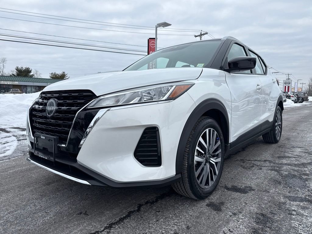 Certified 2024 Nissan Kicks SV image 4